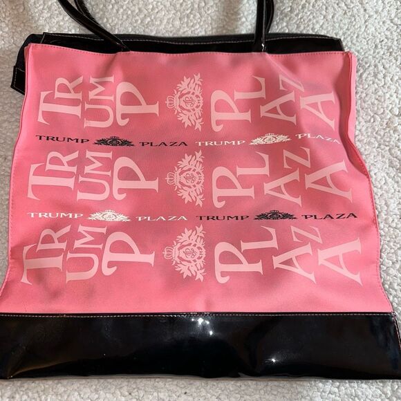 Trump Plaza Vintage Rare Pink Black Zipper Tote Bag NWOT - Picture 2 of 8